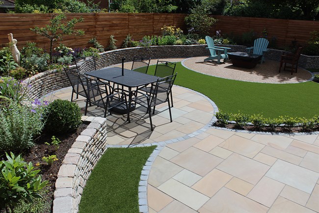 HOW TO LAY NATURAL STONE PAVING