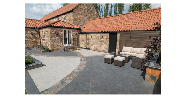 THE PRO’S AND CONS OF PORCELAIN SLABS